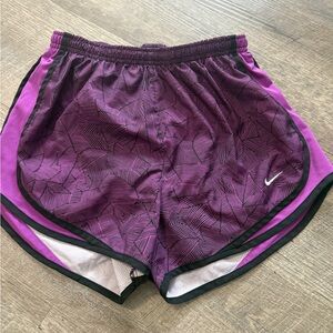 Nike Women's Geometric Purple Athletic Shorts